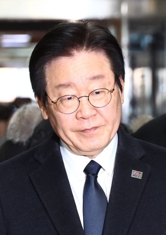 이재명 살해 협박 전화 걸려왔다…짧은 한마디 남기고 바로 전화 끊어 | 위키트리 이재명 살해 협박 전화 걸려왔다…짧은 한마디 남기고 바로...