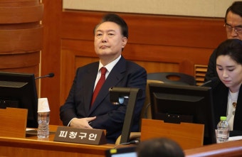 “윤석열 대통령, 탄핵심판 결과 나오기 전에 하야 가능성” | 위키트리 “윤석열 대통령, 탄핵심판 결과 나오기 전에 하야 가능성”