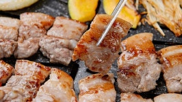 1년에 딱 2주만 수확할 수 있다?…삼겹살과 찰떡궁합인 식재료의 반전 사실 | 위키트리 1년에 딱 2주만 수확할 수 있다?…삼겹살과 찰떡궁합인... 