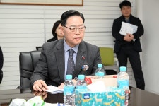 강수현 양주시장, 광적면 소재 ㈜두림 방문···기업애로 청취 | 위키트리 강수현 양주시장, 광적면 소재 ㈜두림 방문···기업애로 청취