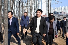 의정부시, 직동근린공원 진입광장 개장···녹색 휴식공간 확대 | 위키트리 의정부시, 직동근린공원 진입광장 개장···녹색 휴식공간 확대