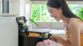 모르고 썼다간 난리 납니다…에어프라이어에 절대 넣으면 안 되는 것들 | 위키트리 모르고 썼다간 난리 납니다…에어프라이어에 절대 넣으면 안... 