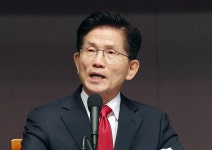 김문수 “교회·성경으로 대한민국 버텼다… 전광훈과 손잡을 필요” | 위키트리 김문수 “교회·성경으로  대한민국 버텼다… 전광훈과 손잡을... 
