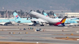 아시아나 항공, 미국서 11년 연속 최고 기내서비스·승무원 선정 | 위키트리 아시아나 항공, 미국서 11년 연속 최고 기내서비스·승무원 선정