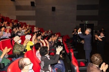 효성노인문화센터, 노인일자리 참여자 영화관 나들이로 활력 충전 | 위키트리 효성노인문화센터, 노인일자리 참여자 영화관 나들이로 활력 충전