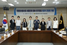 사당역 4번출구 버스승차대 사람들 헤매 | 위키트리 사당역 4번출구 버스승차대 사람들 헤매
