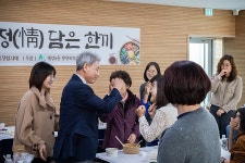 윤환 구청장 계양구민 누구나 편리한 체육시설 이용을 | 위키트리 윤환 구청장 계양구민 누구나 편리한 체육시설 이용을