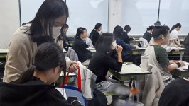주)사나푸드 경기도일자리재단점 | 〔영상〕경기도, 맞춤형일자리 '44만8000개' 만든다 | 위키트리 〔영상〕경기도, 맞춤형일자리 '44만8000개' 만든다