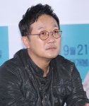 동물농장 아저씨 24년 만에 하차...성우 안지환 “건강 이상으로 활동 중단” | 위키트리 동물농장 아저씨 24년 만에 하차...성우 안지환... 