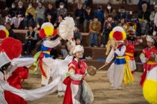 고창여성회관 평생학습동아리, ‘경로당 서각현판’·‘떡케익’ 기부 | 위키트리 고창여성회관 평생학습동아리, ‘경로당 서각현판’... 