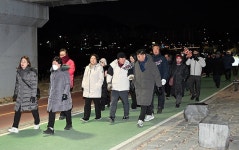 김동근 의정부시장, 제23회 사회복지의 날 기념 축하 | 위키트리 김동근 의정부시장, 제23회 사회복지의 날 기념 축하