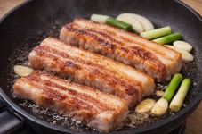 삼겹살에 소주 대신 이 술 넣어보세요…이렇게 맛있는 걸 왜 몰랐죠 | 위키트리 삼겹살에 소주 대신 이 술 넣어보세요…이렇게 맛있는 걸 왜... 