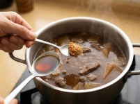 탕국 끓일 때 두부는 꼭 구워서 넣으세요…종갓집 비법인데 다들 몰라요 | 위키트리 탕국 끓일 때 두부는 꼭 구워서 넣으세요…종갓집... 