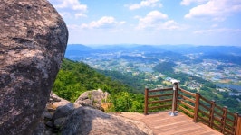 밧줄 잡고 75m 암벽 오른다… 22~25km 산행, 입소문 난 트레킹 코스 | 위키트리 밧줄 잡고 75m 암벽 오른다… 22~25km 산행, 입소문 난... 