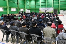 4면 코트에 샤워실까지 의정부시, 호원 실내배드민턴장 본격 가동 | 위키트리 4면 코트에 샤워실까지 의정부시, 호원 실내배드민턴장 본격 가동