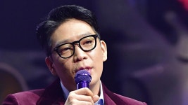 MC몽, 불법도박 연예인 싹 다 폭로한다…오늘 저녁 8시 긴급 방송 예고 | 위키트리 MC몽, 불법도박 연예인 싹 다 폭로한다…오늘 저녁 8시 긴급... 