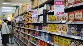 “이게 가능?” GS25가 역대급 초코 끝판왕을 출시했다 | 위키트리 “이게 가능?” GS25가 역대급 초코 끝판왕을 출시했다