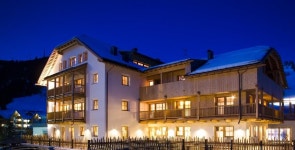 Condo Hotel Nei Y Suredl NeveSole, Corvara in Badia, Italy - Booking.com Nei Y Suredl NeveSole, Corvara in Badia, Italy