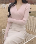 수니 제니 랩 브이넥 니트