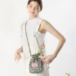 마스마룰즈 String cross bag_Black flower