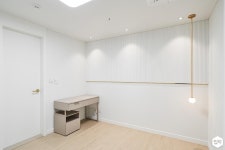 인테리어가 쉬워지는 방법, 집닥 템바보드와 화이트&골드로 꾸민 20평대 아파트