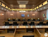 인테리어가 쉬워지는 방법, 집닥 고급스러운 우드로 클래식하고 엔틱한 느낌을 더한 스터디카페입니다.