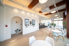 인테리어가 쉬워지는 방법, 집닥 시간이 지나도 아름다운 공간 천장높은 카페 