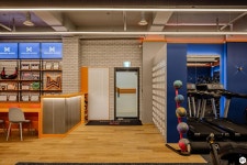 인테리어가 쉬워지는 방법, 집닥 활력 넘치는 색감대비로 눈에 확 띄는 [헬스장]