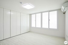 인테리어가 쉬워지는 방법, 집닥 화이트, 블랙과 우드가 어우러진 32평 아파트 인테리어