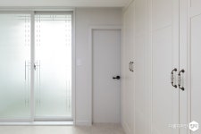 간편안심인테리어 집닥 마루 대신 장판 시공한24평 아파트 인테리어