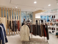 인테리어가 쉬워지는 방법, 집닥 화이트 컨셉의 빈티지 감성을 담아낸 의류매장 인테리어