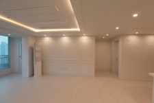 인테리어가 쉬워지는 방법, 집닥 화이트 인테리어에 포인트를 준 욕실 / 서면 롯데캐슬 스카이