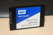 된 게이 - 에누리 쇼핑지식 리뷰 컴퓨터와 노트북에 공기와 같은 부품이 된 게이밍 SSD 추천한다면? : WD Blue 3D NAND SSD - 에누리 쇼핑지식