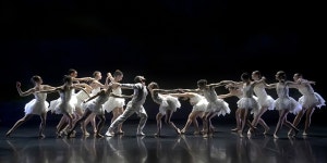 SWAN LAKE Comes to Bolshoi This Week SWAN LAKE Comes to Bolshoi This Week 