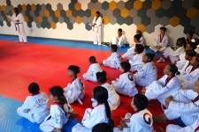 활동 - 남아공에 퍼진 힘찬 태권도 기합 소리…주남아공한국문화원 2024년도 태권도 교실 종강식 개최 | 국제문화홍보정책실 남아공에 퍼진... 