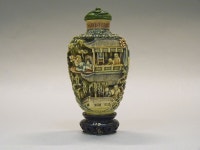 Snuff Bottle | China | Qing dynasty (1644–1911), Qianlong period (1736–95) | The Metropolitan Museum of Art