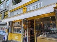 MEGA COFFEE 新堂駅店｜東大門(ソウル)のグルメ・レストラン｜韓国旅行「コネスト」 MEGA COFFEE 新堂駅店｜東大門(ソウル)のグルメ... 