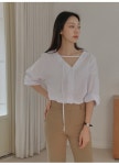 커먼유니크 먼델리 코튼 롤업 넥 스트랩 셔츠 (봄/간절기/초커/브이넥/타이블라우스/페미닌/클래식/하객룩/오피스룩/격식룩/데일리룩)