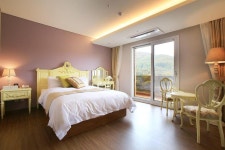 백운산지역 호텔 목록입니다. (2024-05-27~2024-05-28, 1박, 2인) 네이버 호텔