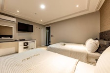 순천지역 호텔 목록입니다. (2024-06-01~2024-06-02, 1박, 2인) 네이버 호텔