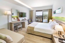 Villa Enteka - Six Bedroom Villa, Sleeps 12, 이알리소스 (2025-04-01~2025-04-02, 1박, 2인) Villa Enteka - Six Bedroom Villa... 