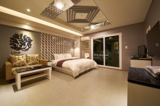 덕산항지역 호텔 목록입니다. (2024-05-31~2024-06-01, 1박, 2인) 네이버 호텔