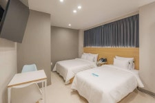 마산합포구지역 호텔 목록입니다. (2024-12-31~2025-01-01, 1박, 2인) 마산합포구지역 호텔 목록입니다.