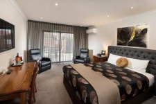 밸러랫지역 호텔 목록입니다.