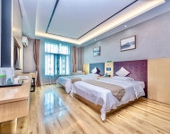 루시 최저가 호텔 및 숙소 간편예약 | 스카이스캐너