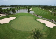 Ban Lang Wat Sisa Thong 호텔 수완 골프 앤 컨트리 클럽 - 스카이스캐너