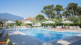 비오그라드나모루 호텔 더 메디터레니언 빌리지 산 안토니오 - 스카이스캐너