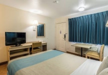 엘센트로 호텔 모텔 6 엘센트로 - 스카이스캐너