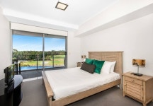 골드코스트 호텔 수영장, 체육관, 발코니가 있는 호숫가 가족 오아시스 - 스카이스캐너