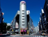 K-POPやアイドルのポップアップで活路を見出したSHIBUYA109と渋谷... K-POPやアイドルのポップアップで活路を見出したSHIBUYA109と渋谷の... 
